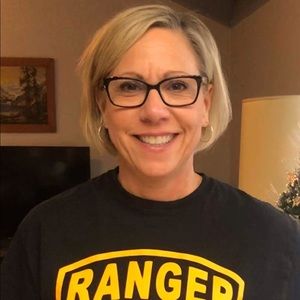 Meet your Posher, Alicia